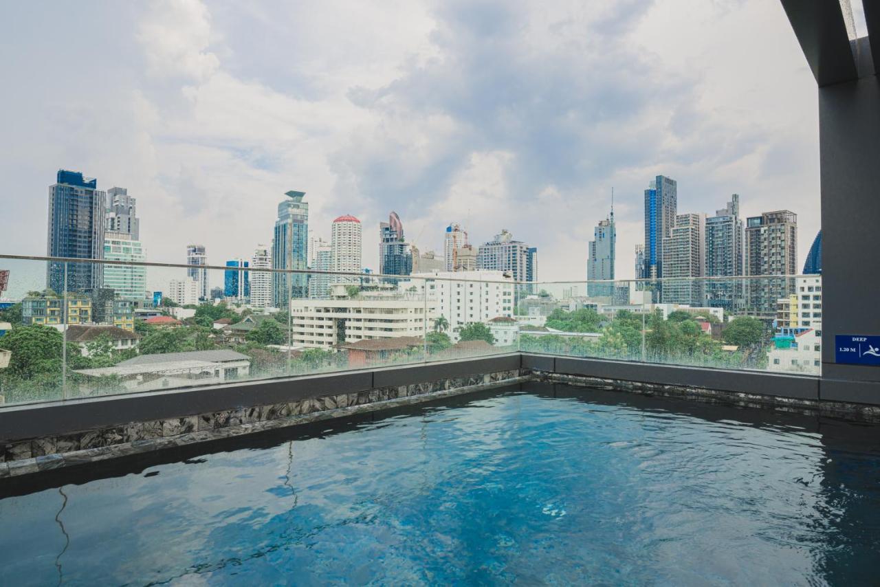 Voque Hotel & Serviced Residence Sukhumvit 51 Bangkok Exteriör bild