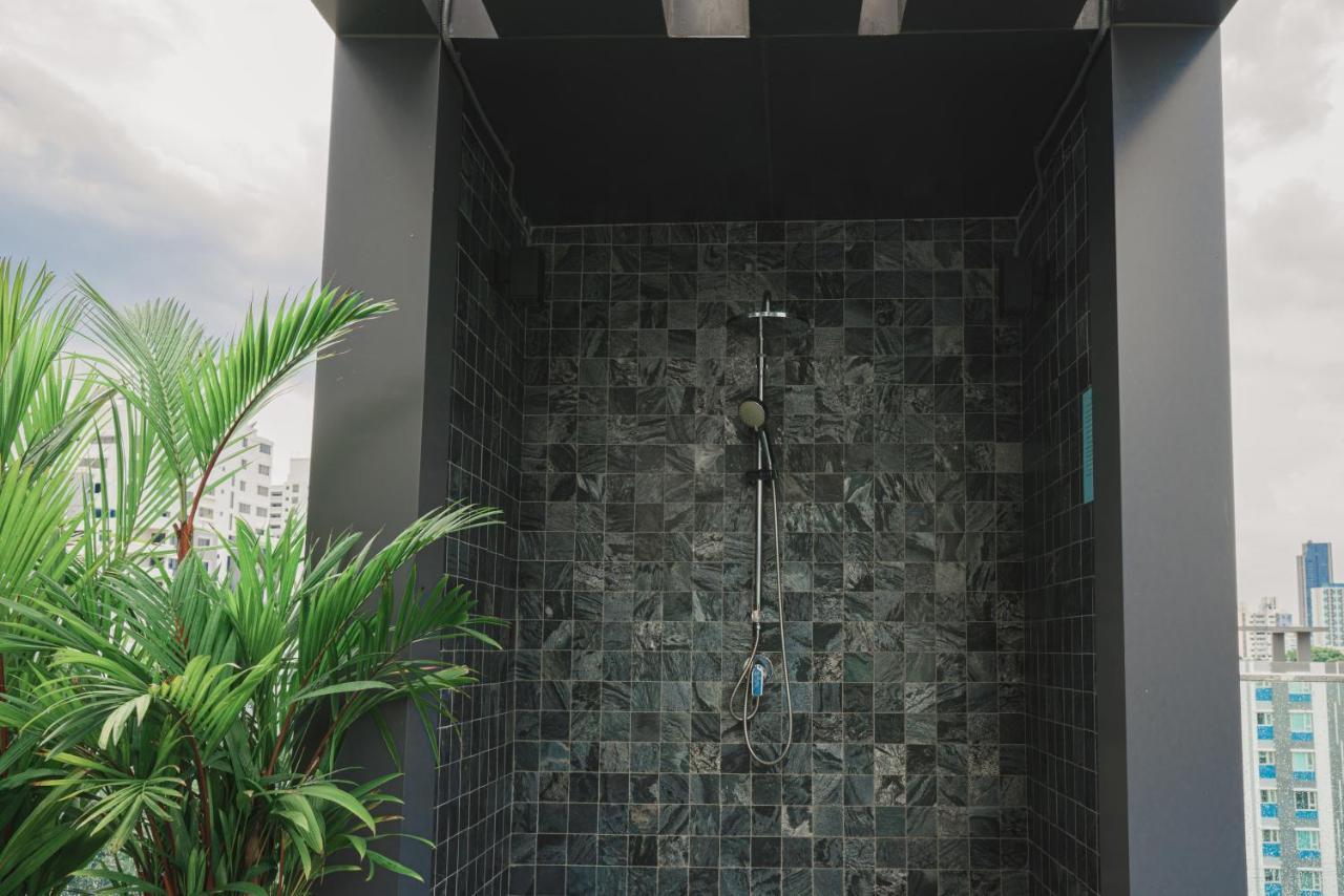 Voque Hotel & Serviced Residence Sukhumvit 51 Bangkok Exteriör bild